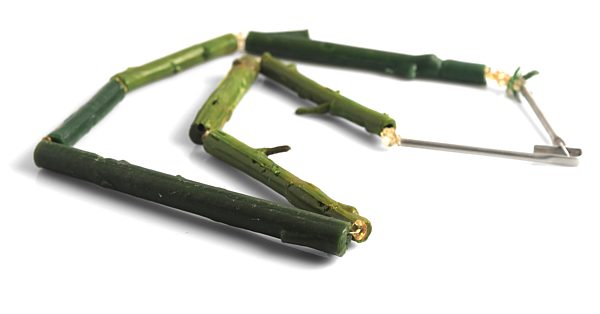 Lauren Simeoni, Trunk Neckpiece